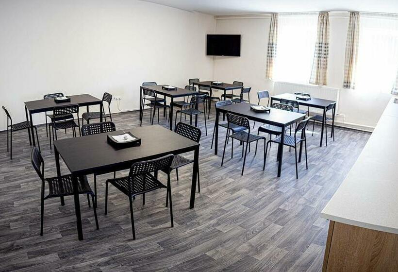 Общежитие Kisgáti Vendégház