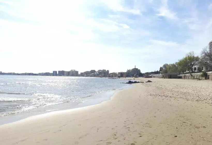 Sea Dreams Apartment