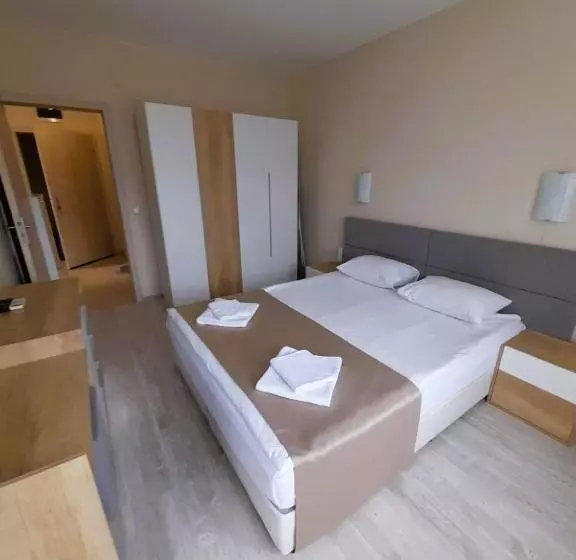 Sea Dreams Apartment