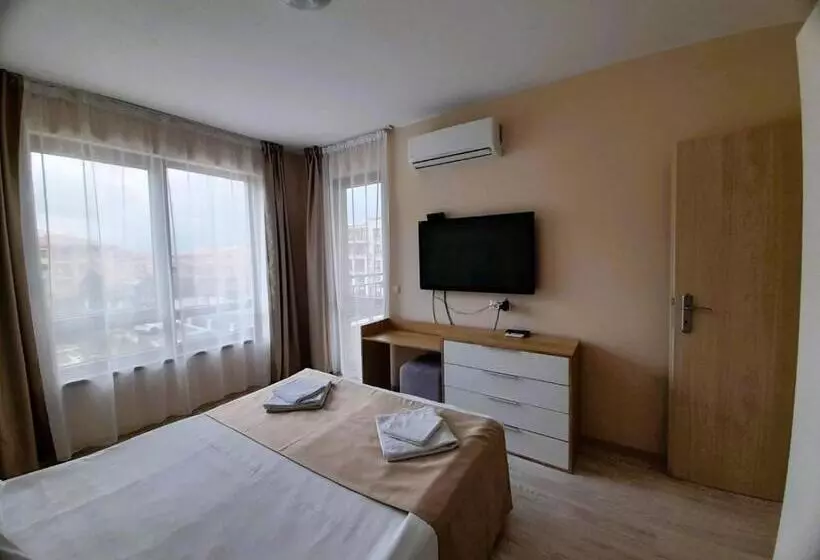 Sea Dreams Apartment