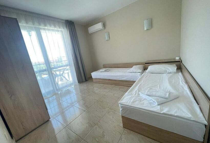 Sea Dreams Apartment