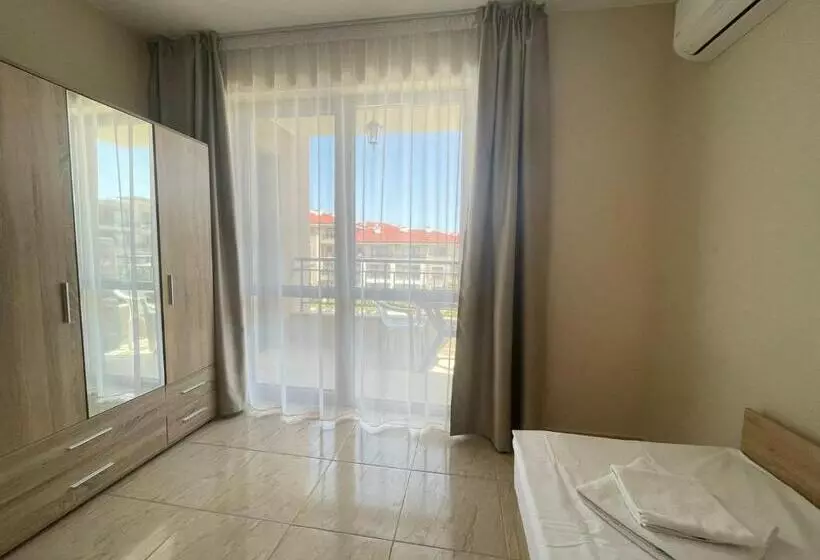 Sea Dreams Apartment