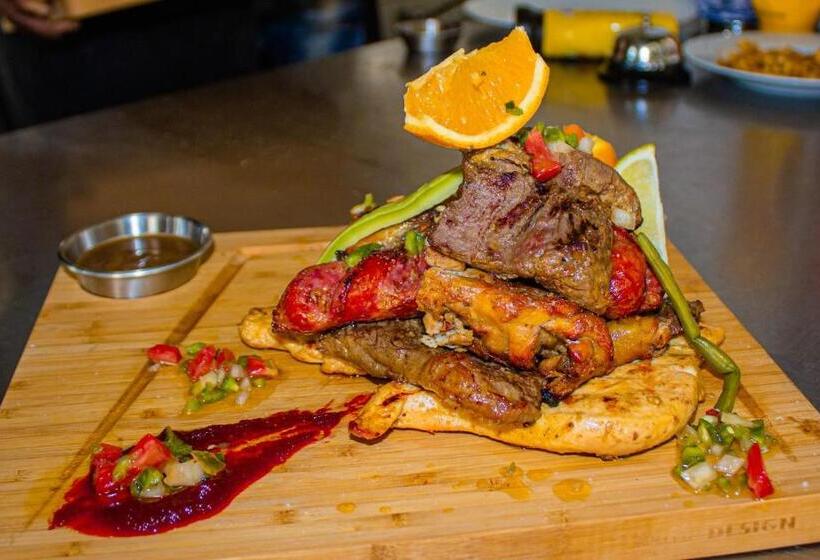 هتل Falucho Paradise Beach