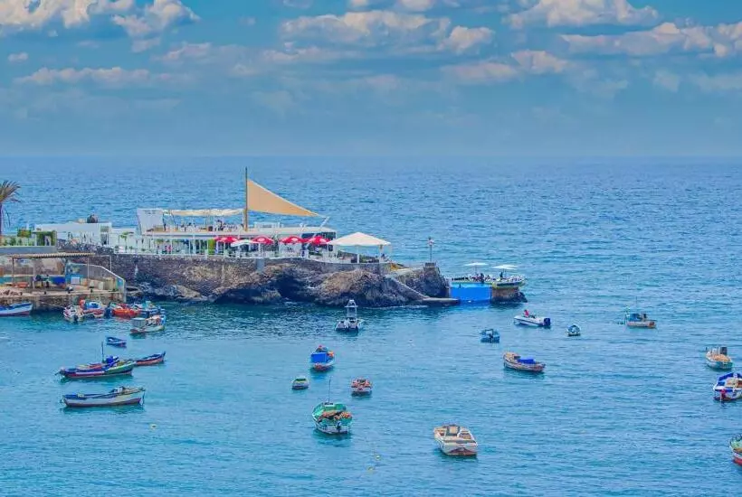 هتل Falucho Paradise Beach