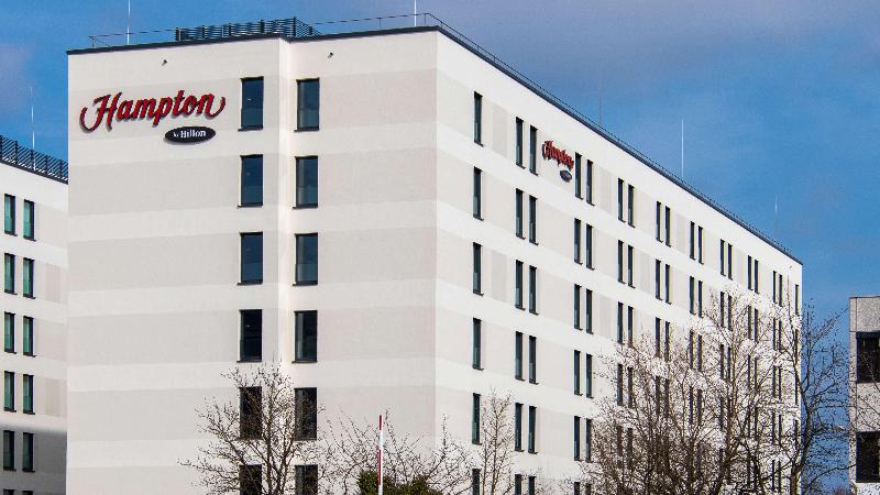 Отель Hampton By Hilton Munich City North
