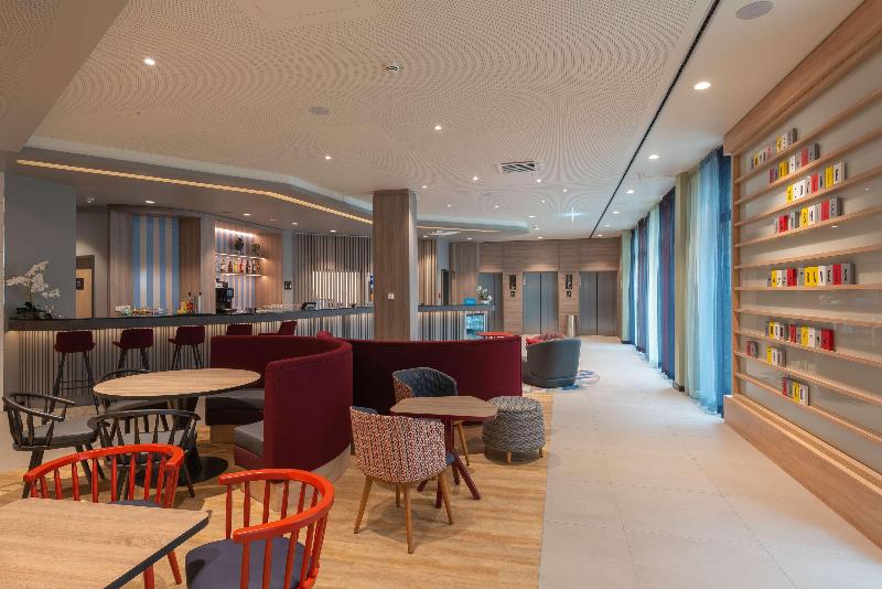 Отель Hampton By Hilton Munich City North