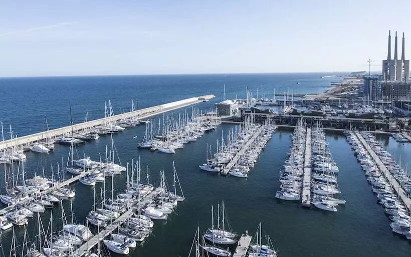 Hotelli Marina Badalona
