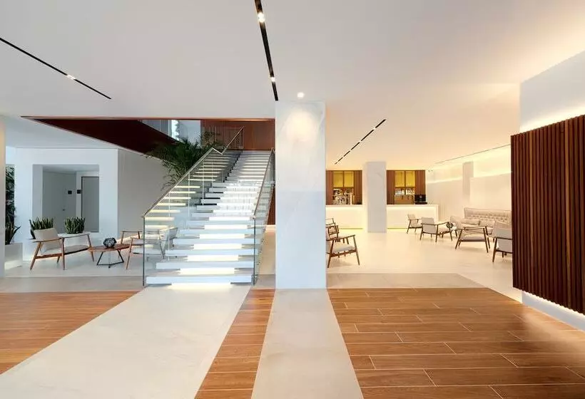 Hotelli Marina Badalona