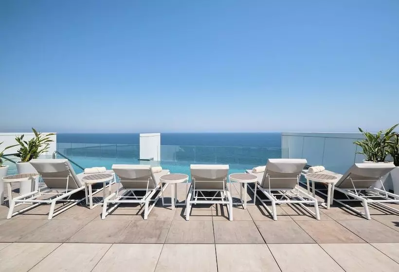 Hotelli Marina Badalona