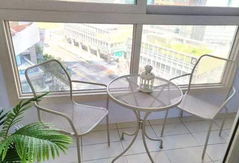 Urbanstay Songdo Moonlight Park