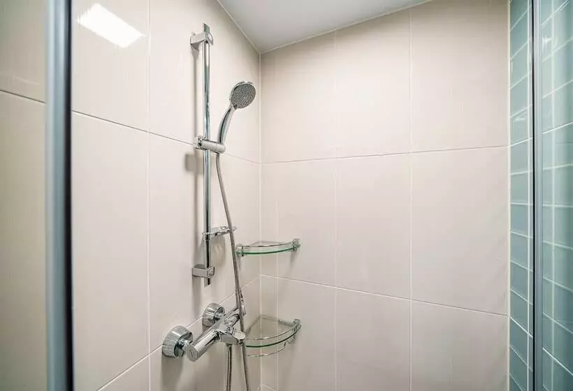 Urbanstay Songdo Moonlight Park