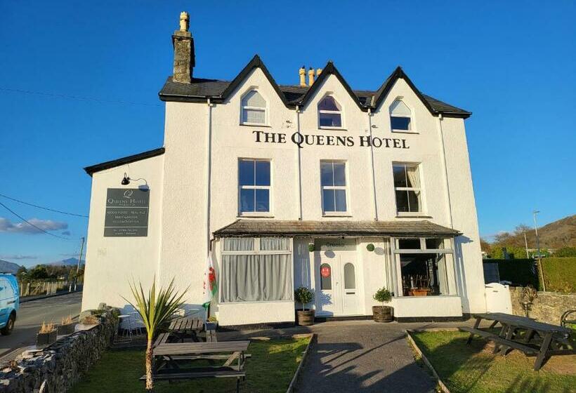 The Queens Hotel Harlech