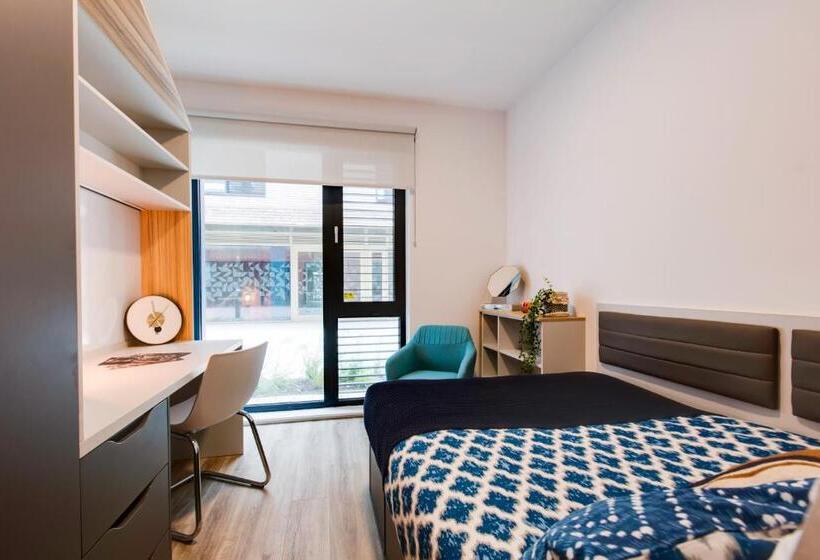 Yugo Explore Highfield Park