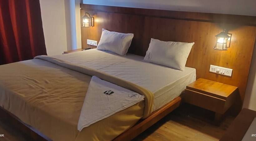 هتل Anvisha Executive