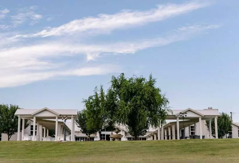 ホテル Leogate Estate Villas