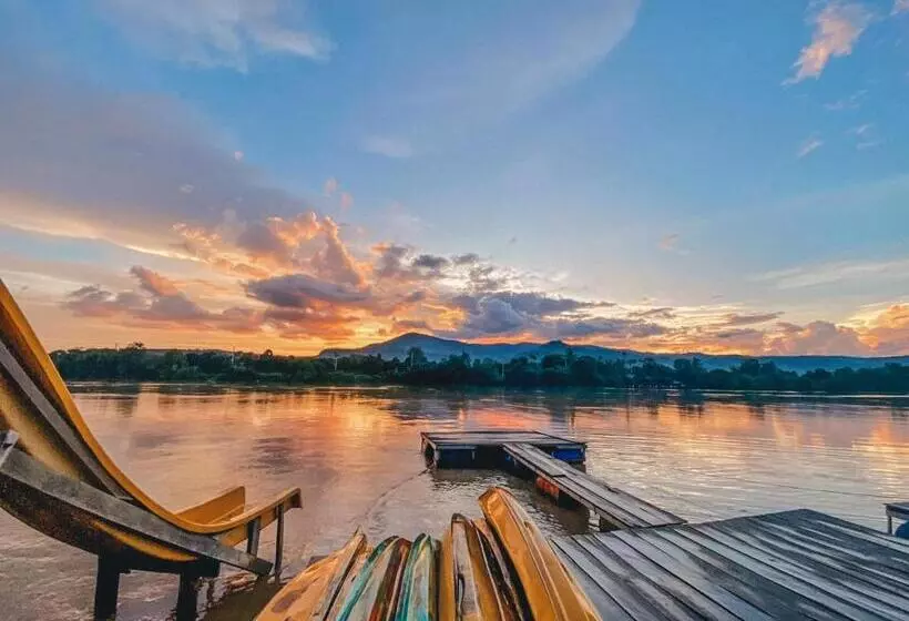 پانسیون Yellow Sun Kampot