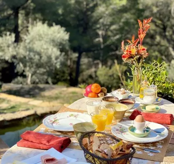 Aamiaismajoitus (B&B) La Bastide Du Beausset Vieux