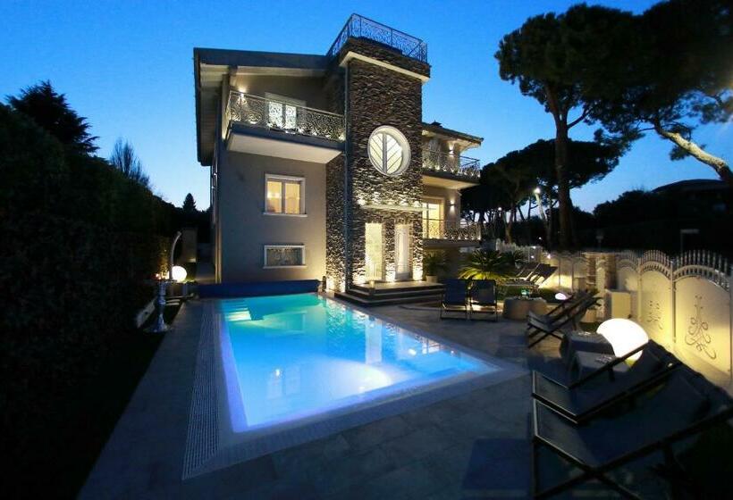 B&b Bellavista Exclusive In Zona Centrale Con Piscina E Jacuzzi Vista Lago