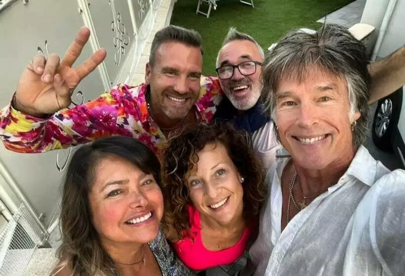 B&b Bellavista Exclusive In Zona Centrale Con Piscina E Jacuzzi Vista Lago