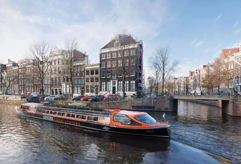 Ciao Papa Hotel Amsterdam Central Station