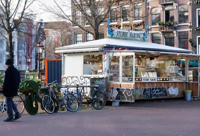 Ciao Papa Hotel Amsterdam Central Station