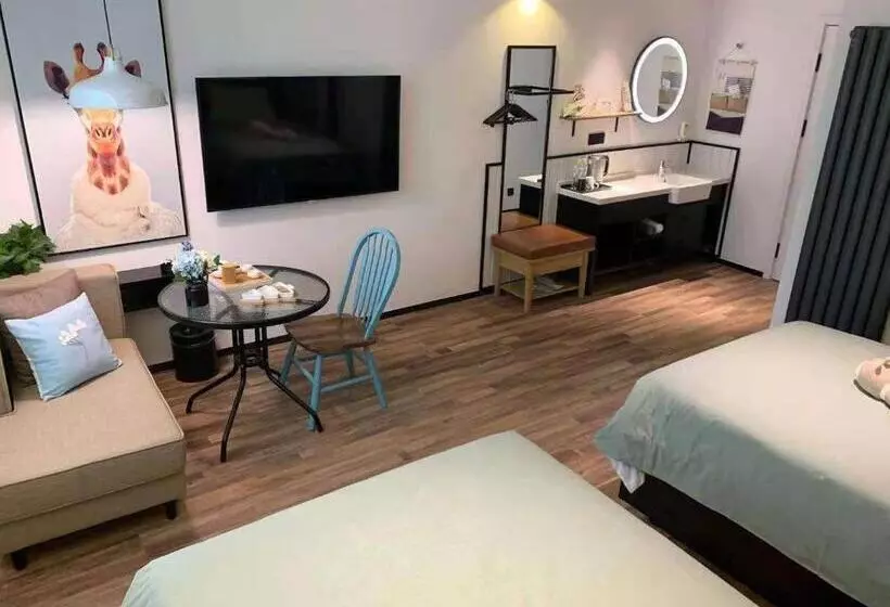 ホテル 银座精宿菏泽中华路银座商城火车站店