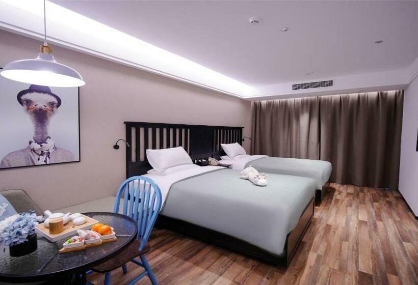 בית מלון כפרי 银座精宿泰安高铁站泰山西湖店