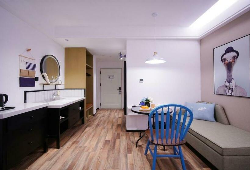 בית מלון כפרי 银座精宿泰安高铁站泰山西湖店