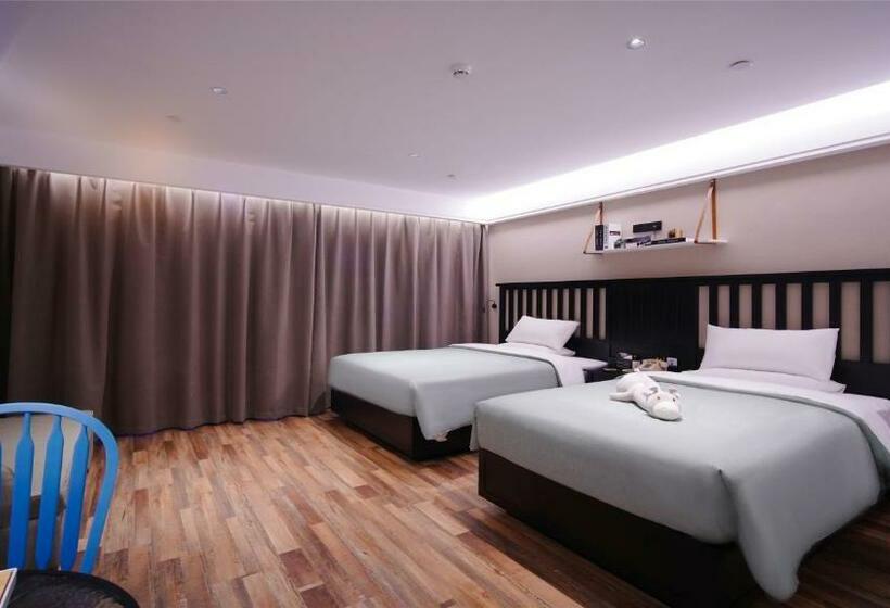 בית מלון כפרי 银座精宿泰安高铁站泰山西湖店