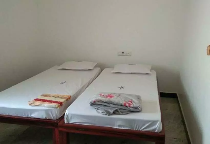 Hotelli Everest Residency