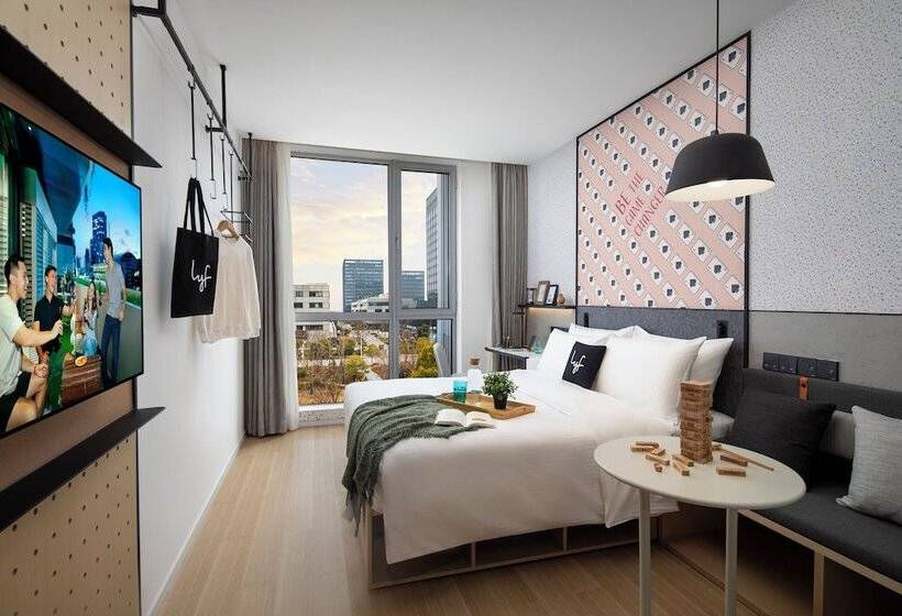 Lyf By Ascott Hongqiao Shanghai Necc