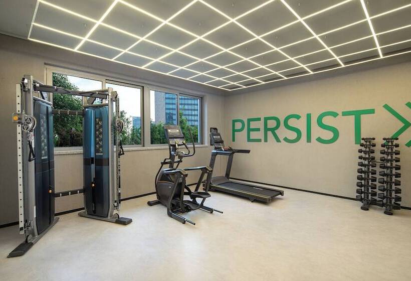 Lyf By Ascott Hongqiao Shanghai Necc