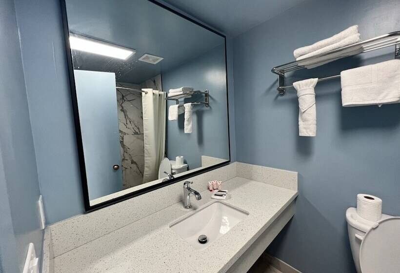 فندق Casa Playa Inn & Suites Stanton Anaheim Area