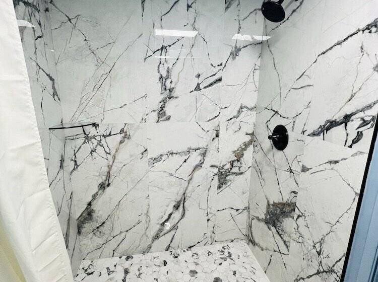 فندق Casa Playa Inn & Suites Stanton Anaheim Area