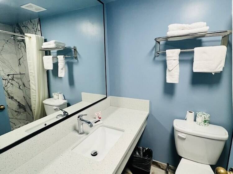 فندق Casa Playa Inn & Suites Stanton Anaheim Area