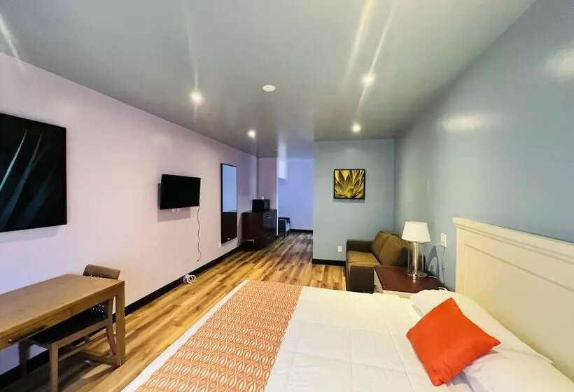 Hotelli Casa Playa Inn & Suites Stanton Anaheim Area