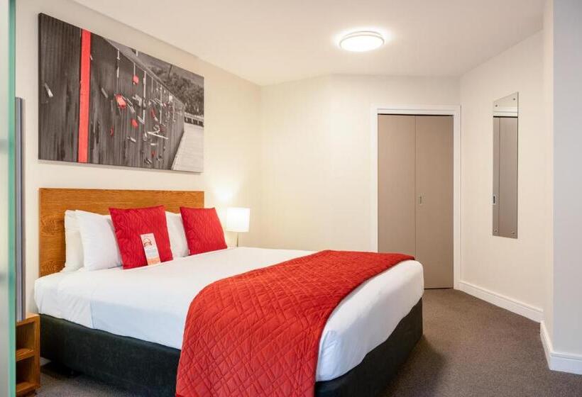 فندق Boulcott Suites