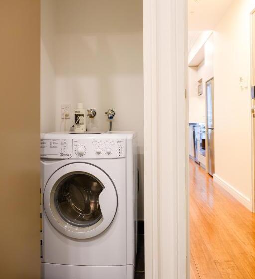 فندق Boulcott Suites