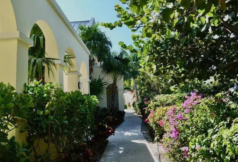 Hotelli Bungalows At Windsong On The Reef