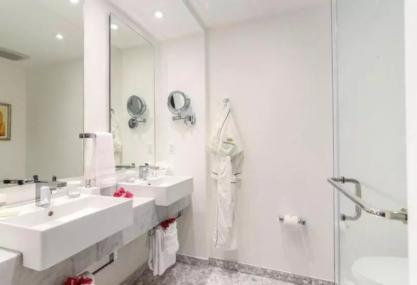 Hotelli Bungalows At Windsong On The Reef