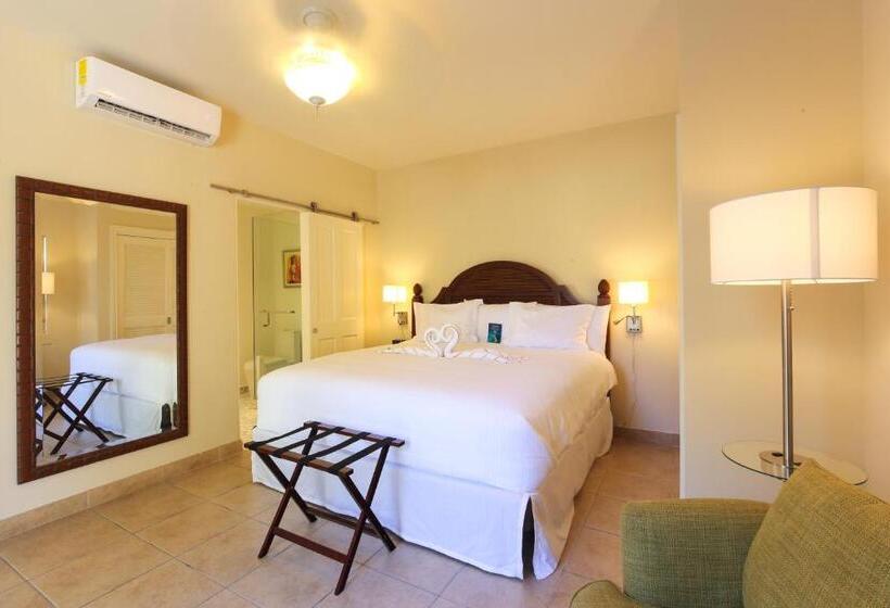 Hotel Bungalows At Windsong On The Reef