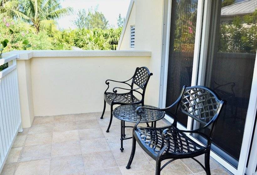 Hotel Bungalows At Windsong On The Reef