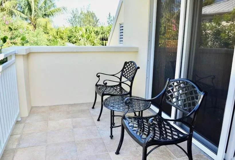 Hotelli Bungalows At Windsong On The Reef