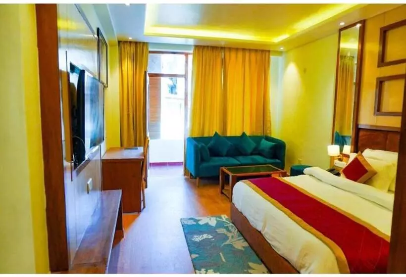 هتل Comfort Inn Snow Park, Manali