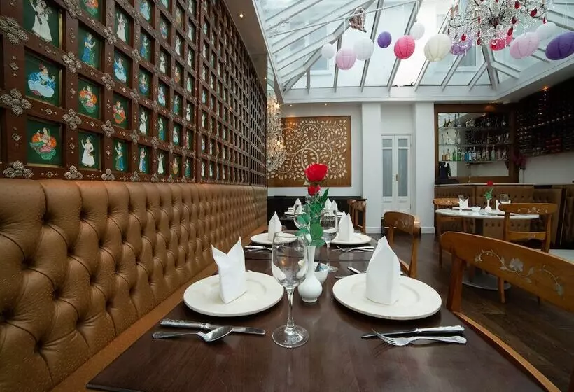 Hotel Fines Bayliwick