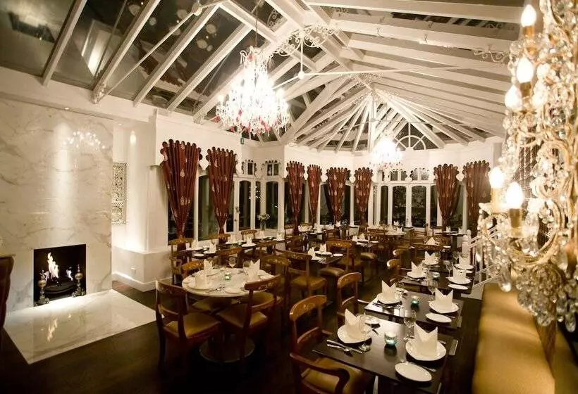 Hotel Fines Bayliwick