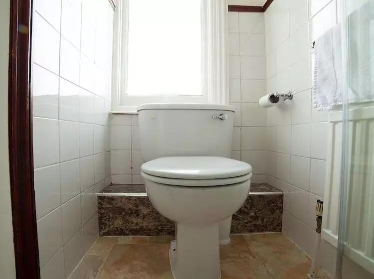 Hotel Fines Bayliwick