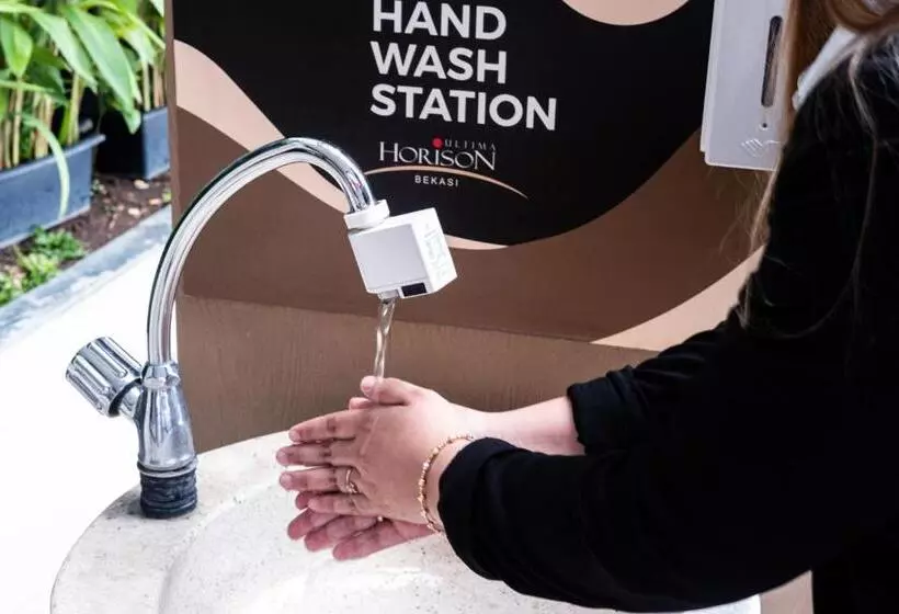 בית מלון כפרי Horison Ultima Bekasi