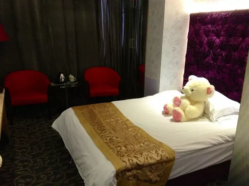 Otel Jiu Jiu Holiday