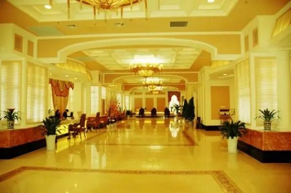 Hotel Maple International